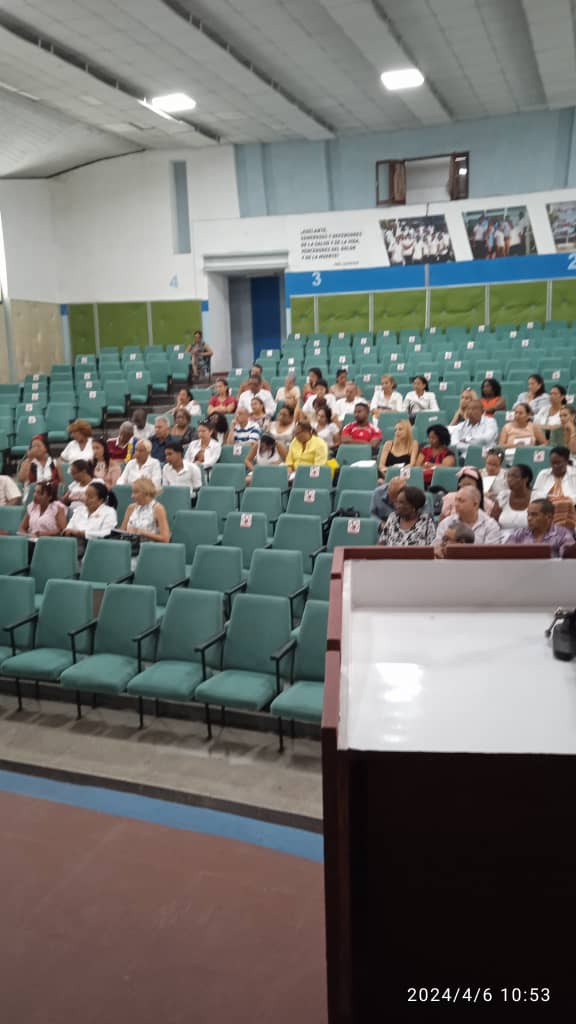 Taller impartido por @MinsapCuba sobre gobierno hospitalario, en la provincia de Santiago de Cuba. @MINSAPCuba