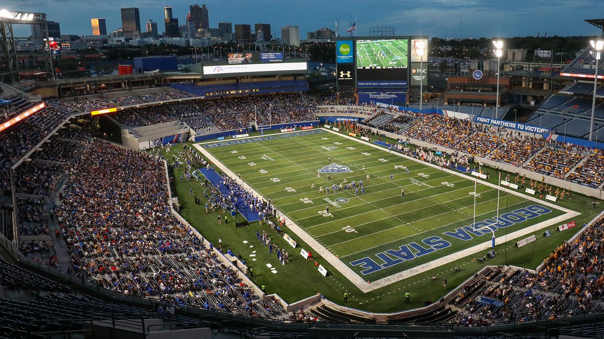 #AGTG After a great conversation with @DellMcGee I am Blessed to receive a offer from Georgia State University @CoachWarren23 @CoachL__ @jbwoodall271 @KoachJDrake @CoachSharpe205 @AL6AFootball @DownSouthFb1 @HallTechSports1 @Iam_JuanJackson @CoachWilsonGSU