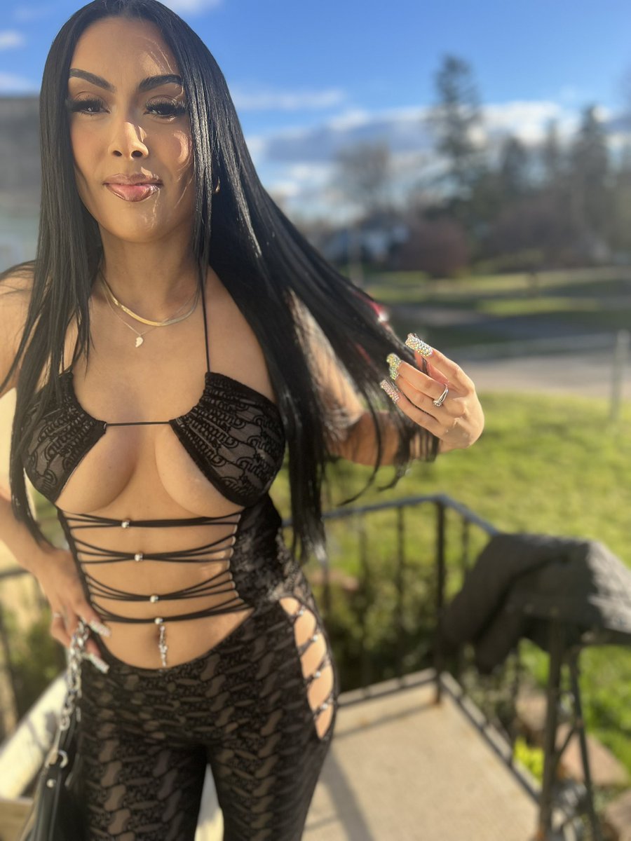 Everything perfect 🖤

Happy birthday to me 🥳