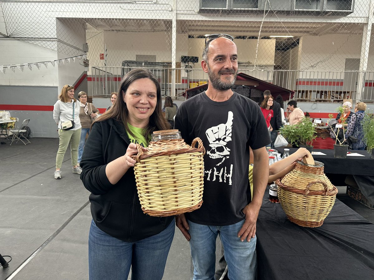 🌿 Els guanyadors del concurs de #Ratafia de la #FiraCampllong 2024 són:

🥇Assumpta Amat de #Llagostera

🥈Marta Xirgu de #Campllong

🥉Lluís Freixas de #Campllong 

👏 Moltes felicitats

#FiraCampllong40anys
