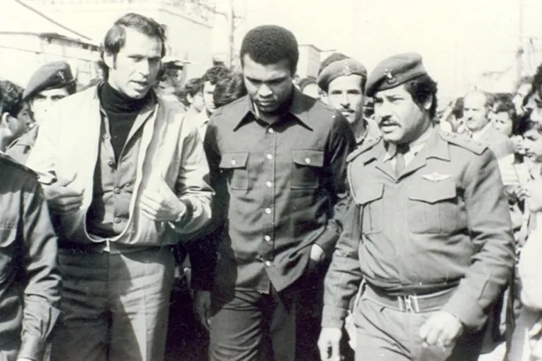 Muhammad Ali visiting a Palestinian refugee camp in Lebanon in the 1970s 🇱🇧