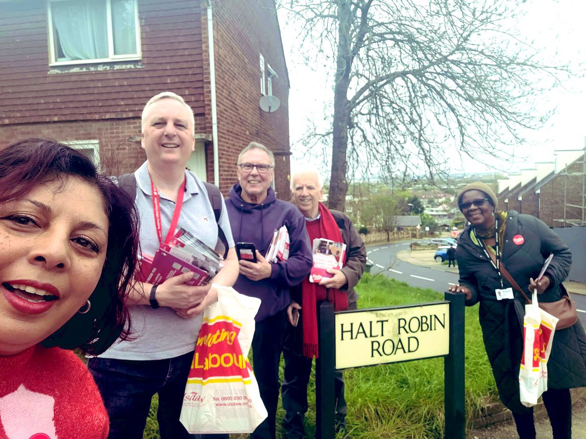 Great to see Labour activists and <a href="/BexleyLabour/">Bexley Labour</a> councillors today canvassing this #SuperSaturday for <a href="/kevinmckenna/">Kevin Mckenna</a> and <a href="/SadiqKhan/">Sadiq Khan</a> in #Belvedere today with <a href="/abenaopp/">Abena Oppong-Asare MP</a> and Belvedere councillors <a href="/danfrancis02/">Daniel Francis MP</a> <a href="/Magesther/">Esther Amaning</a> #Bexley 🌹
