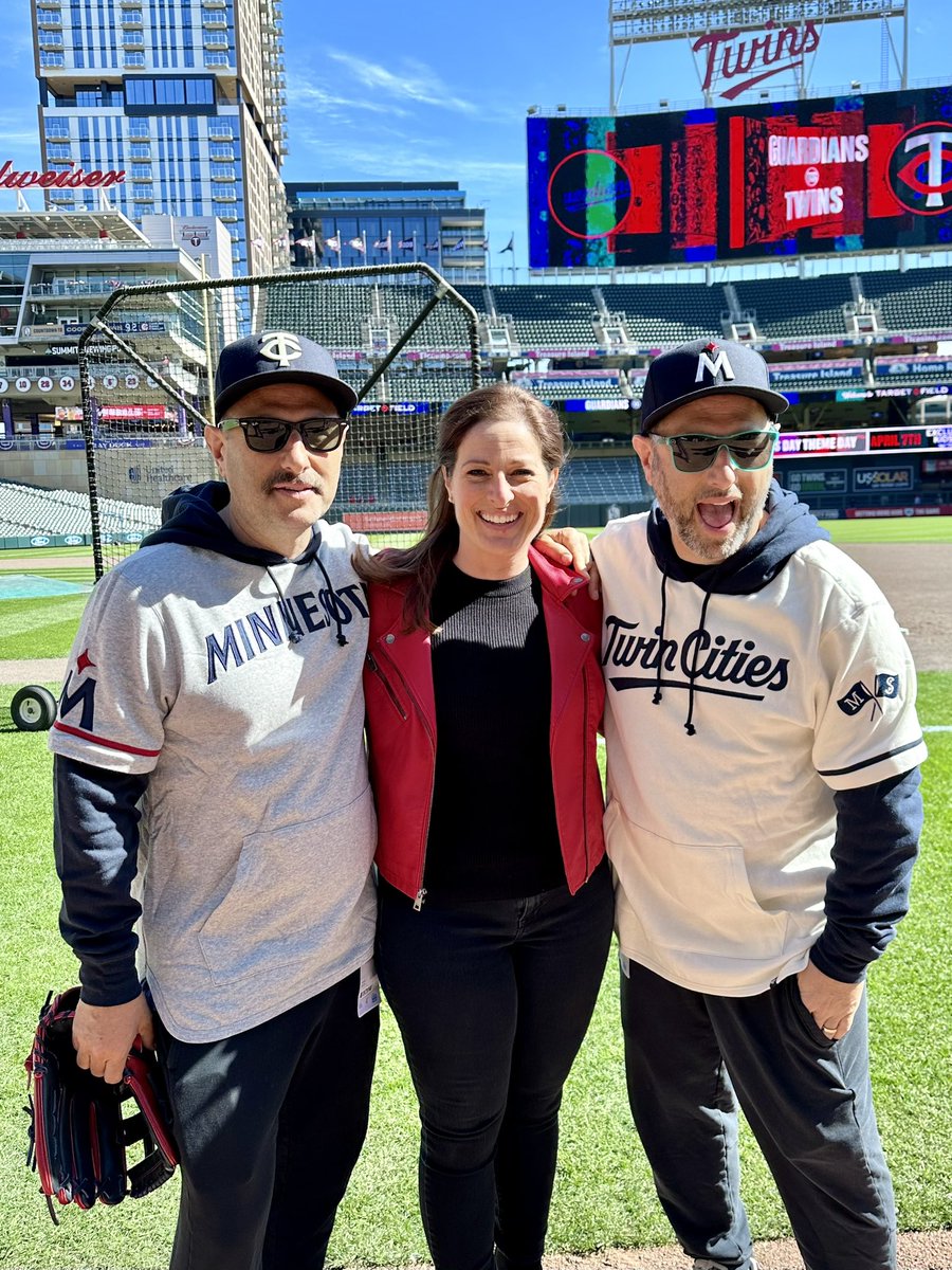 It’s happening! @SklarBrothers throwing out the first pitch today ⚾️ #twinsattwins @Twins