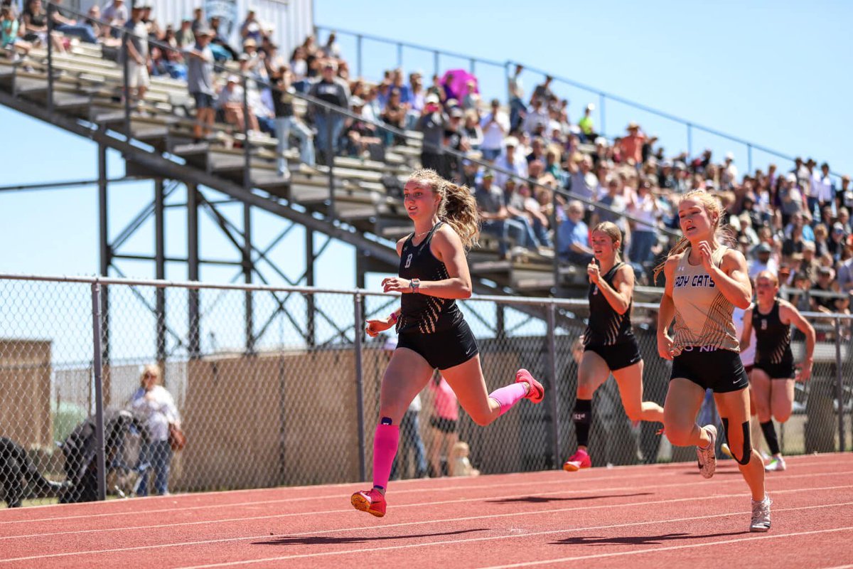 High School Track and field district roundup- Check out all the district meets and what went down from the past week #txhstrack 📸 Kelsey Hull, James Abel, Roy Wheeler, Joe Garcia presspass.news/high-school-tr…