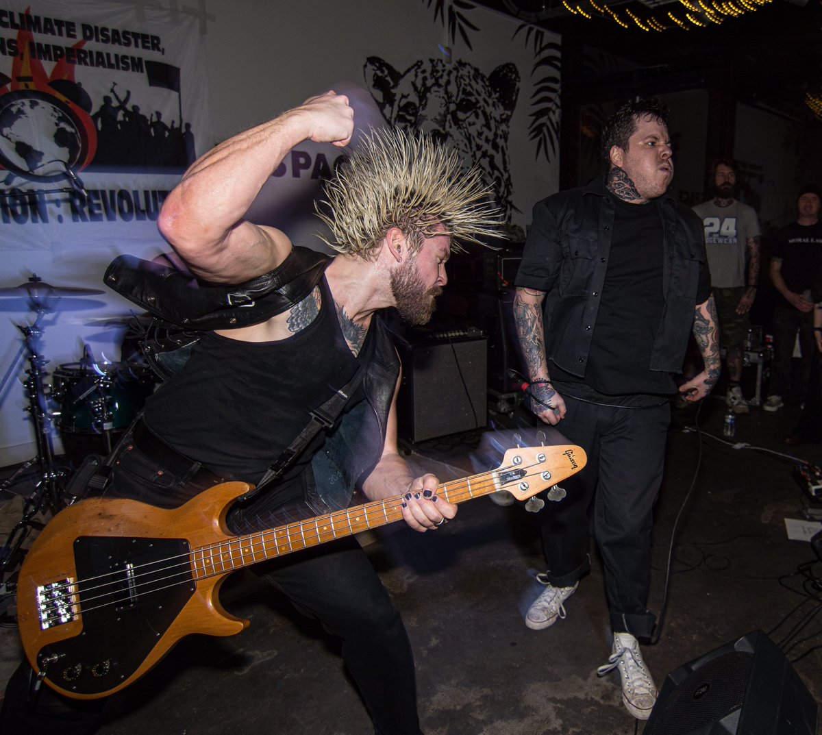 DON’T TRY (@donttryqc) on Twitter photo LOW TICKET WARNING FOR TORONTO TONIGHT AT <a href="/thesneakydees/">Sneaky Dees</a>. WE’RE ON STAGE AT 20H30. BRING YOUR DANCING SHOES.
📸 @eyeoftheskid.raw LOW TICKET WARNING FOR TORONTO TONIGHT AT <a href="/thesneakydees/">Sneaky Dees</a>. WE’RE ON STAGE AT 20H30. BRING YOUR DANCING SHOES.
📸 @eyeoftheskid.raw