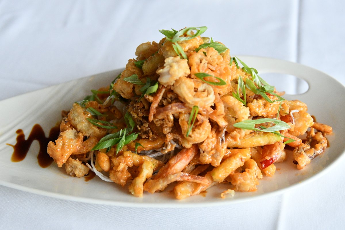 Experience an explosion of flavor- try our Kim Chee Calamari.😋