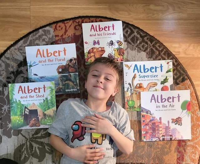 Please keep sharing YOUR amazing #ALBERTthetortoise #pictures. Posing now possible with six ALBERT #picturebooks, #BoardBook ALBERT and his Friends, #ActivityBook ALBERT PUZZLES AND COLOURING. Alberttortoise.com
#tortoise #bookseries #illustrations #turtle #storytime