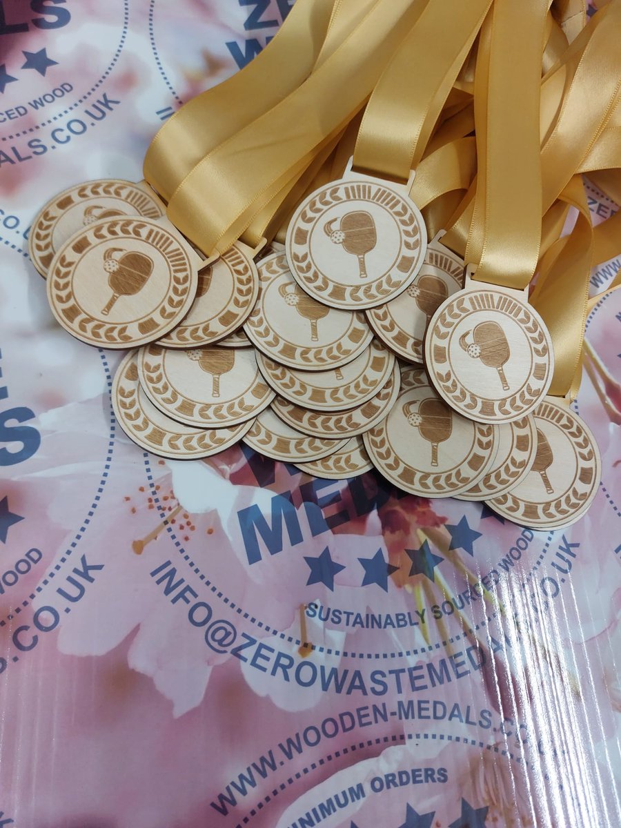 More pickleball medals flying out the door recently 🥇It's definitely Summer sport season!! 🎾⚽️⚾️🏏
#pickleball #pickleballpaddle #pickleballislife #pickleballaddict #pickleballers #summersports #medaladdict