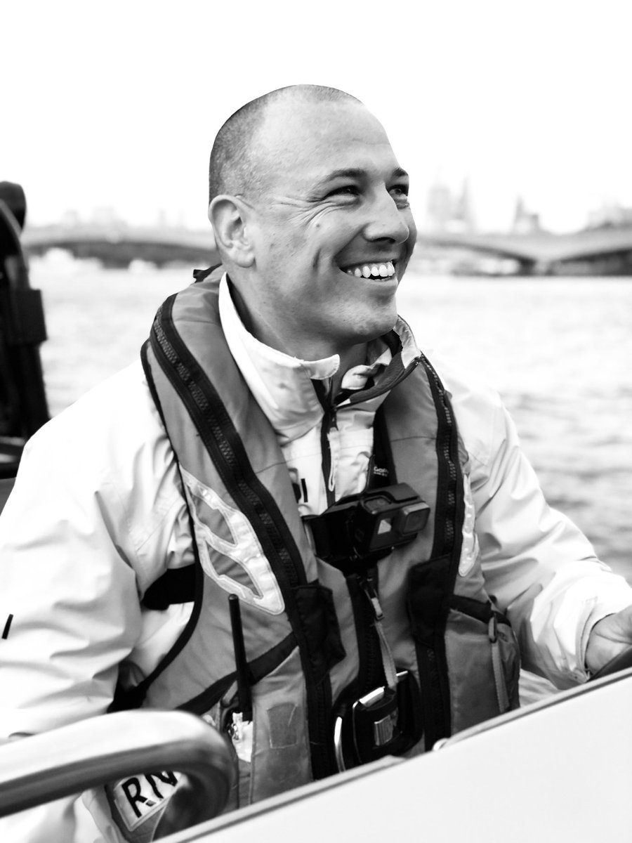 It is with a heavy heart I have to make this post. Tonight is my last shift as a Commander <a href="/TowerRNLI/">Tower RNLI</a>. I have had the honour and privilege to have worked with fantastic crew here over the last 11 years. In that time we have achieved some incredible things in central London 🧵…
