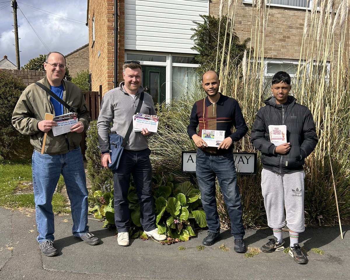Another busy Saturday knocking on doors and delivering leaflets in #WestOxfordshire ahead of the upcoming District Council elections. Lots of support for the Local Conservatives team 💪💙 #VoteConservative