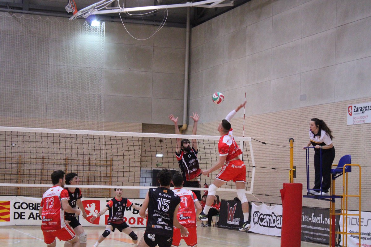 ClubVoleibolZGZ tweet picture