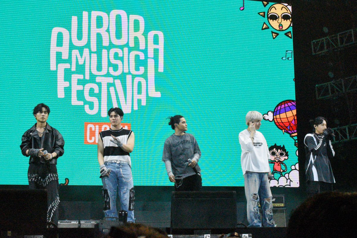 #SB19 proves once again why they are dubbed as P-pop Kings, delivering solid performances of their hits “GENTO,” “I WANT YOU,” “MAPA,” “LIHAM,” and “CRIMZONE” at the sold-out first show of Clark Aurora Music Festival on April 6, 2024.

@SB19Official 
#AuroraMusicFestClark2024