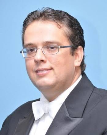 Já que estamos falando do Maestro Eliseu Ferreira…

Entrevista com o maestro Eliseu Ferreira - Como tudo começou

Coluna de Música 
Othaniel Alcântara 

aredacao.com.br/colunas/146614…