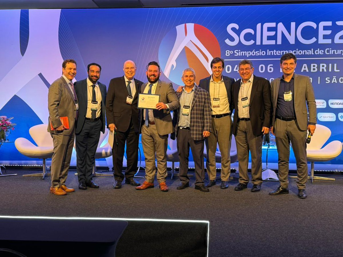 AthaydeSoares's tweet photo. Minha participação no Science 2024, um dos grandes eventos de cirurgia vascular e endovascular da especialidade. Honrado com a premiação recebida. #science2024 #endovascularsurgery #vascularsurgery https://t.co/PuX5frYAun