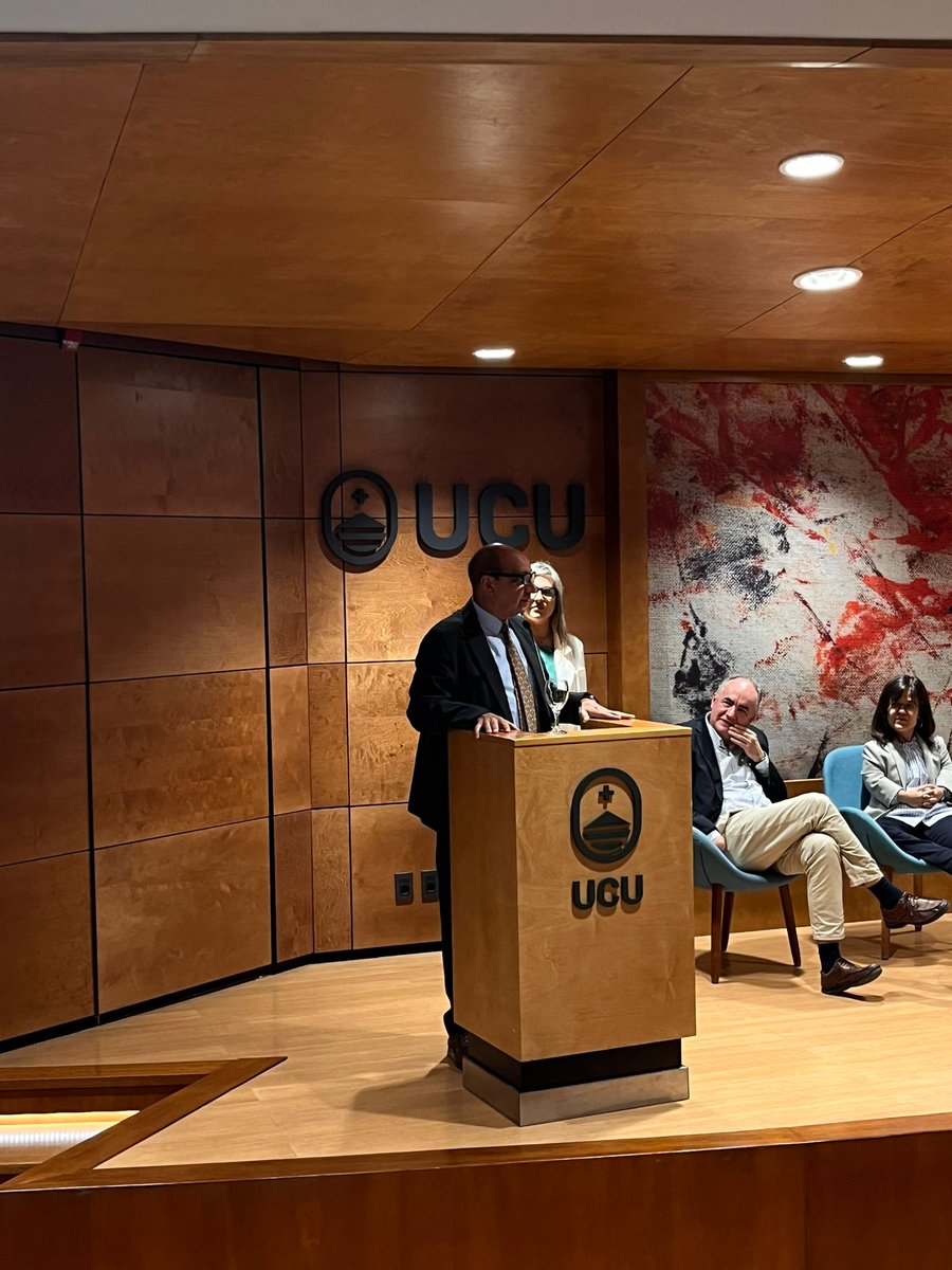 Álida Fernández tweet media