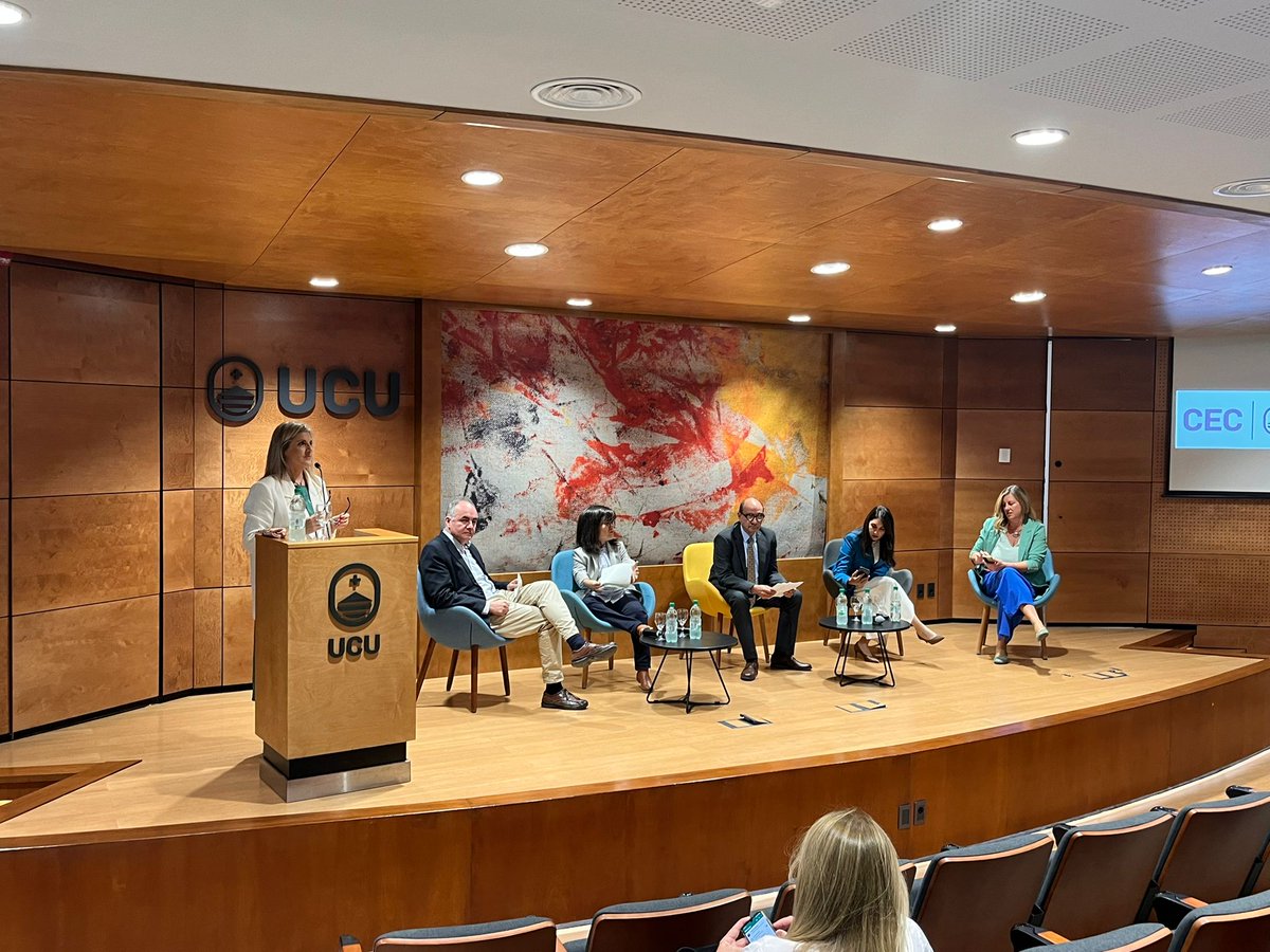 Álida Fernández tweet media