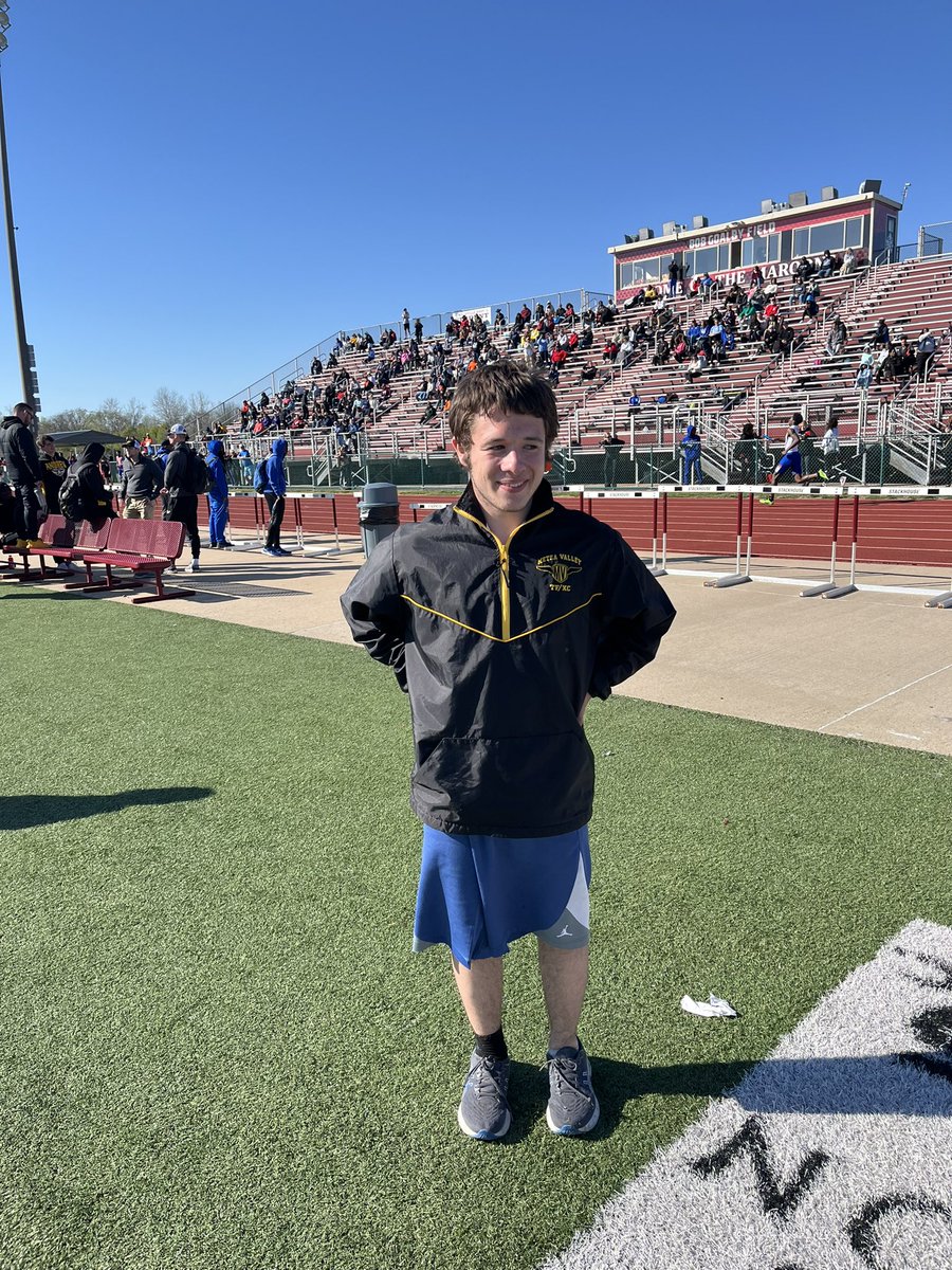 MeteaXCTrack's tweet image. Martin Howley runs a lifetime PR in the 1600M with a time of 4:59.61 as he becomes the 11th runner on our team to break 5 this season! Congratulations Martin! @MVMensXCTF @meteavalley @MeteaBoosters