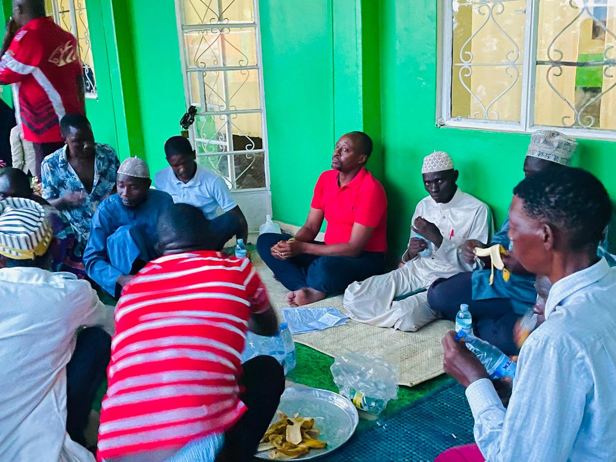 Was a pleasure joining the Moslem community at Ruharo Mosque in Mbarara City last evening for Iftar.