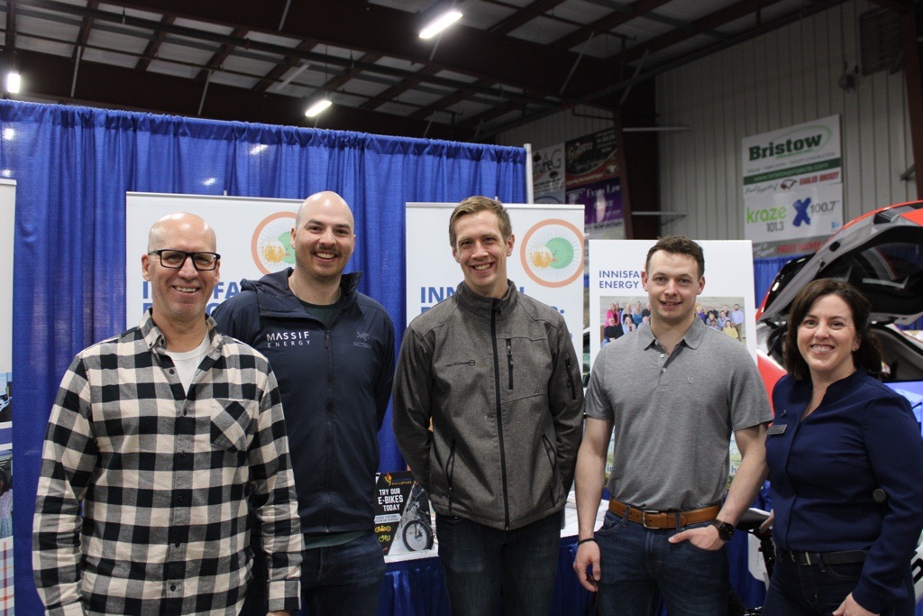 FortisAlberta is proud to be part of the annual Innisfail community trade show event. It was a great turnout at the Innisfail Energy Hub booth. FortisAlberta was happy to speak on how flexible demands can help to improve utility affordability through demand side management.