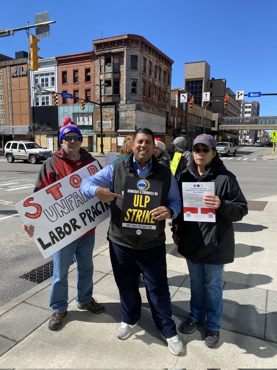 Rochester needs local journalists, and our local journalists need our support. Proud to join @rocnewsguild and @CWADistrict1 today in their fight for a fair contract w/ Gannett.