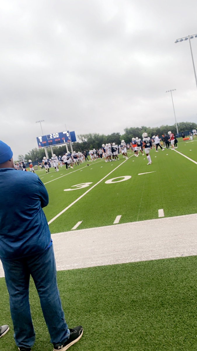 X’Zavier Barnett (@xzavier_barnett) on Twitter photo Had a great time at utsa today with <a href="/GageHarrison_/">Gage Harrison</a> <a href="/Zachary31748722/">Zachary Taylor 6’4 4.48 40 , 3 Star🌟🌟🌟</a> <a href="/Trehights/">coach hights</a> and Rodrick Taylor hopefully we can make it back down there again soon Had a great time at utsa today with <a href="/GageHarrison_/">Gage Harrison</a> <a href="/Zachary31748722/">Zachary Taylor 6’4 4.48 40 , 3 Star🌟🌟🌟</a> <a href="/Trehights/">coach hights</a> and Rodrick Taylor hopefully we can make it back down there again soon
