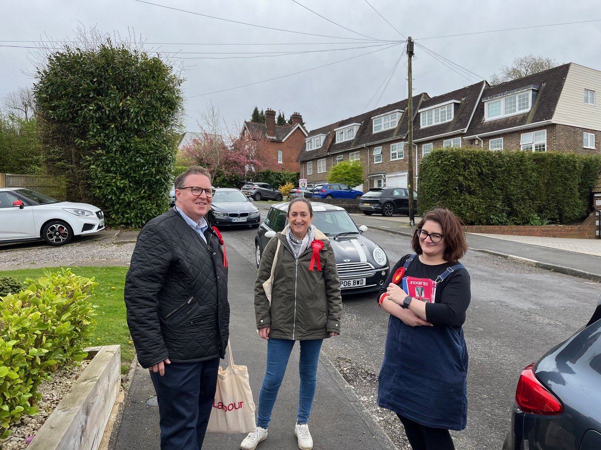 After being confirmed as the @UKLabour & @CoopParty candidate in the #Kent Police and Crime Commissioner Election on #2May it was good to speak with residents this morning in #TunbridgeWells with brilliant local council candidates @VicTaylorJones @labour_sherwood @ShadiRogers