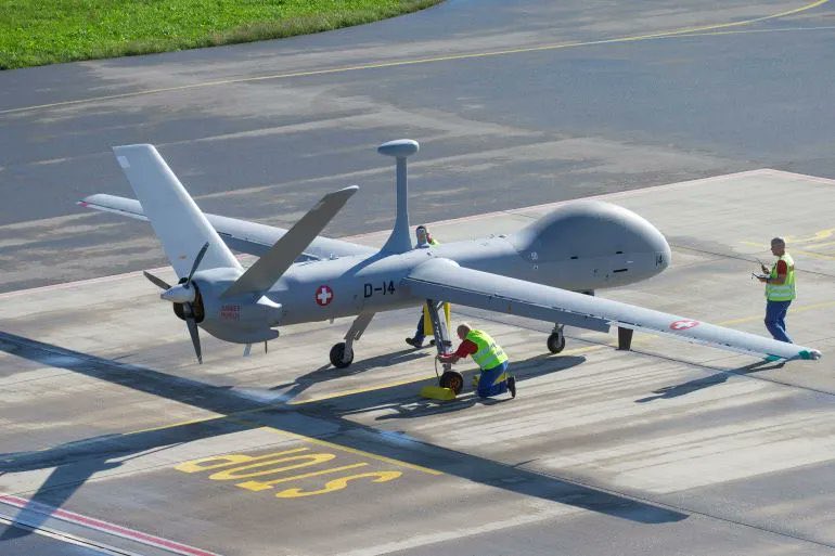 SilentlySirs's tweet image. "⭕️ Clarification from #Hezbollah's Military Media ⭕️: The armed drone of the Israeli enemy army, shot down by the warriors of the Islamic Resistance on Saturday evening, 06-04-2024, above #Lebanese territory, is of the Hermas 900 type. #MilitaryMedia"