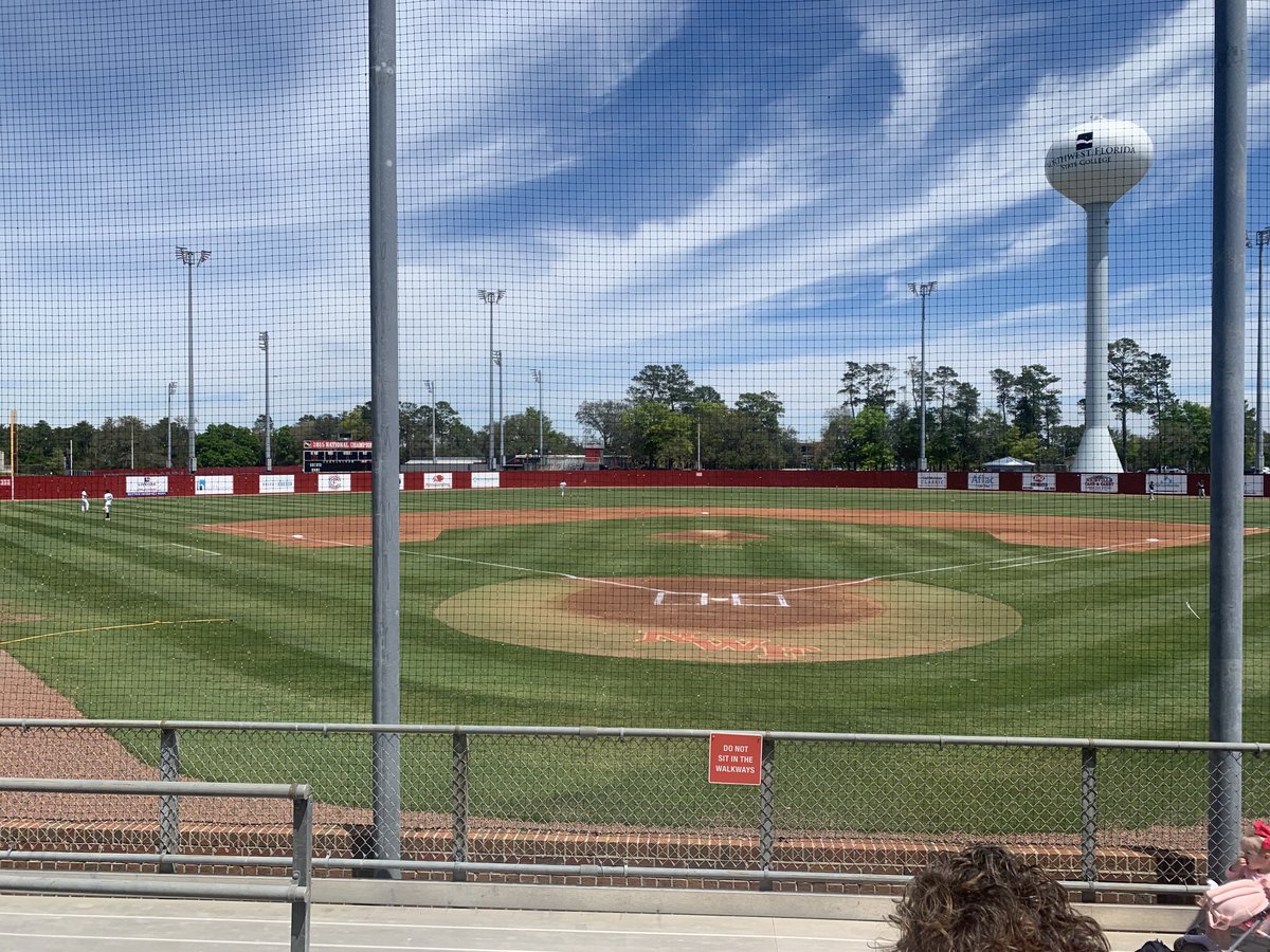 At Northwest Florida and the beautiful baseball complex they have here. Big Panhandle Conference matchup today between two of the top JUCO Baseball programs. Gulf Coast St v Northwest Florida. A battle with a good pitching matchup ⁦@GCSCbaseball⁩ ⁦@NWFRaiders_BSB⁩