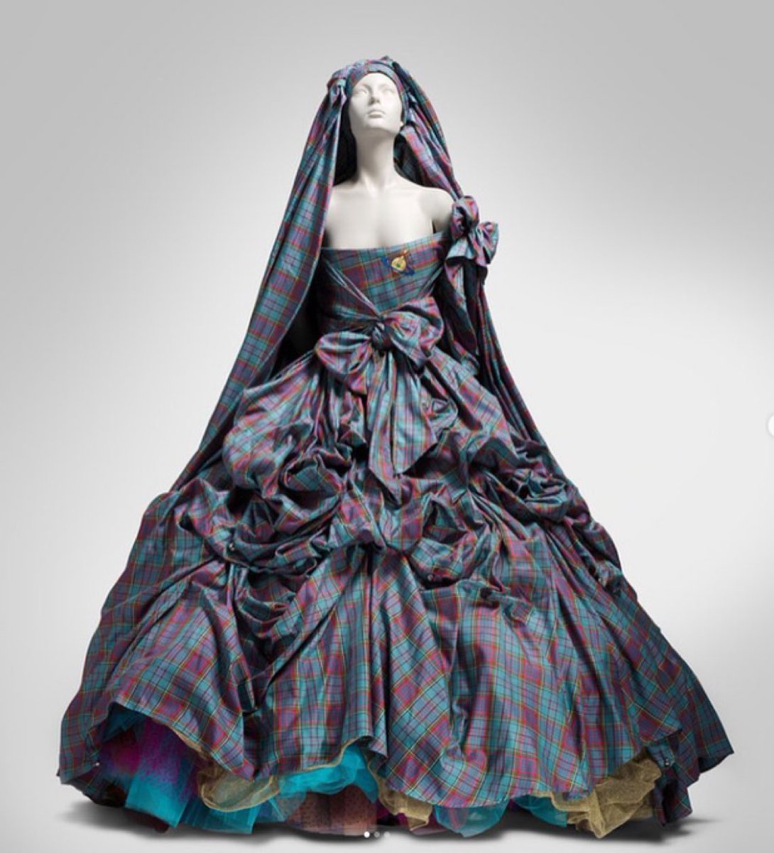 Also for International Tartan Day, it’s a #frockingFabulous confection by #VivienneWestwood! #fashionhistory of 1993, via the National Gallery of Australia.