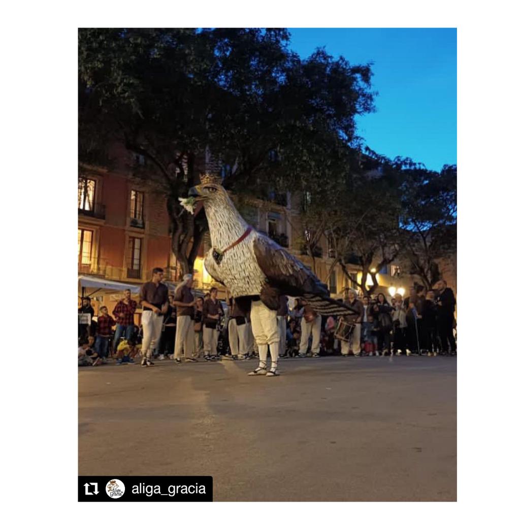 #Repost @aliga_gracia
Recull de fotografies de la Diada del 5è aniversari de l’Àliga de Gràcia amb les àligues convidades.

Moltes gràcies per venir! 🦅
#AligaDeGracia #5AniversariDeLAligaDeGracia #AligaDeCatalunya #AliguesDeCatalunya #AliguesDelsPaisosCatalans #BallDeLAliga