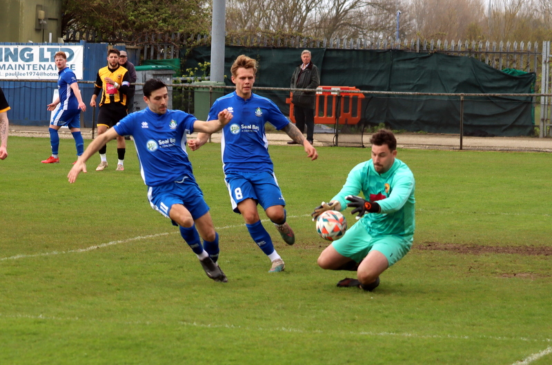 Selsey v Banstead Ath Action 1
