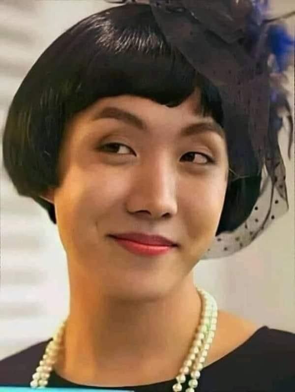 BTSxRockyMtn's tweet photo. @BTSx50States "Calm down, Calm down my daughter" 🫖😂~🎣 https://t.co/etTkvEOCtK