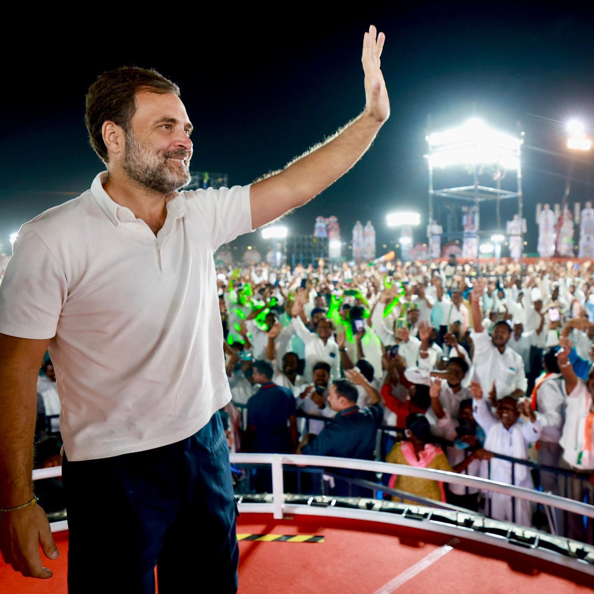 The Congress party election manifesto released by Sri @RahulGandhi ji today in the Telangana Jana Jathara held at Tukkuguda today. Congress Nyay Patra is not just a policy document. It's a commitment to uplift people out of poverty, create jobs for youth, support farmers through…