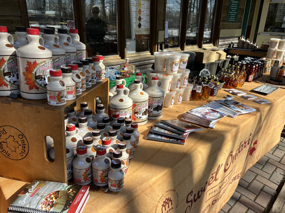 It’s Maple Weekend! This morning, @North_Grenville Mayor Nancy Peckford and I enjoyed a pancake breakfast, campus maple syrup, and live music. It runs both today and Sunday at the Campus Agroforestry Centre (2627 Bedell Rd). Check it out! @OntMapleSyrup