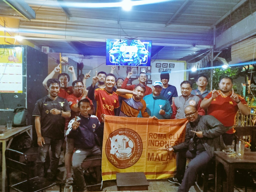 Grazie yang udah dateng Nobar DDC! 🙌🏼💛❤️

#asroma #romaindonesia