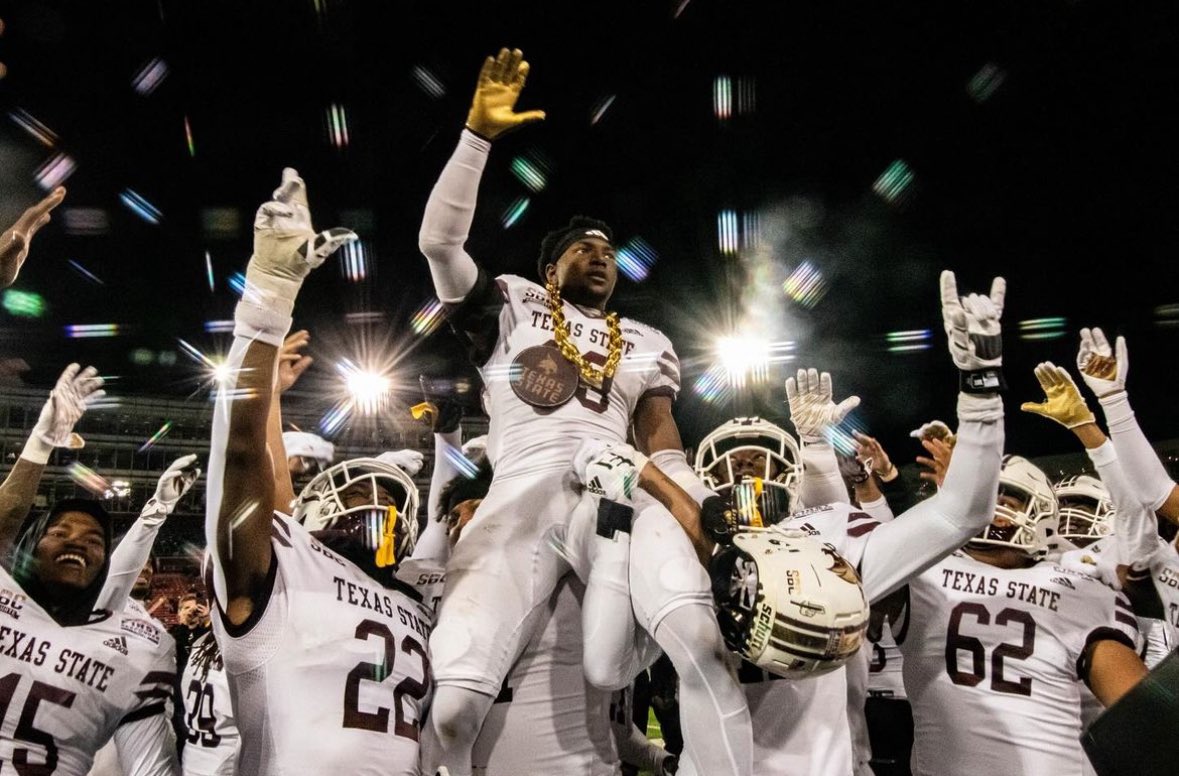 Romans 10:9 #AGTG after a great conversation with @Coach_Leftwich I’m blessed to receive an offer from @TXSTATEFOOTBALL ⚪️ @Coach_LaFavers @RPHS_FB