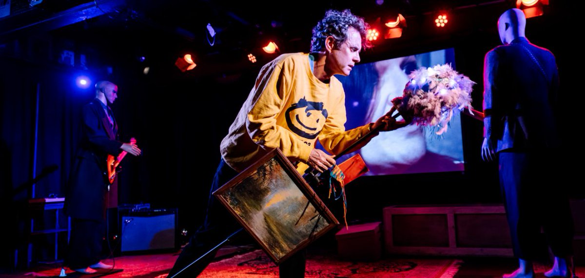 Enjoyed 'This is Memorial Device', which may, or may not, have been the story of an 80s post-punk band from Airdrie, @traversetheatre this afternoon. Well written, and staged, with an excellent performance by Paul Higgins, though I'm not sure if I 'got' what it was all about.