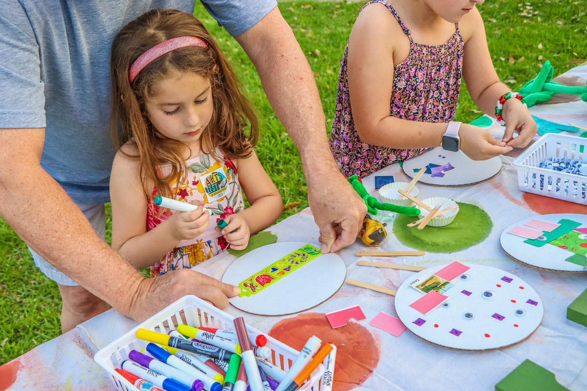 🎨✨ Get ready for a day of creativity and fun at Arts Fest! 🌟 Join us at Baringer Road Park on April 13 for a family-friendly event filled with art demos, projects for young artists, music, and more! 🎵🖌️ Admission is FREE—see you there! 🎨👩‍🎨 brec.org/calendar/detai…
