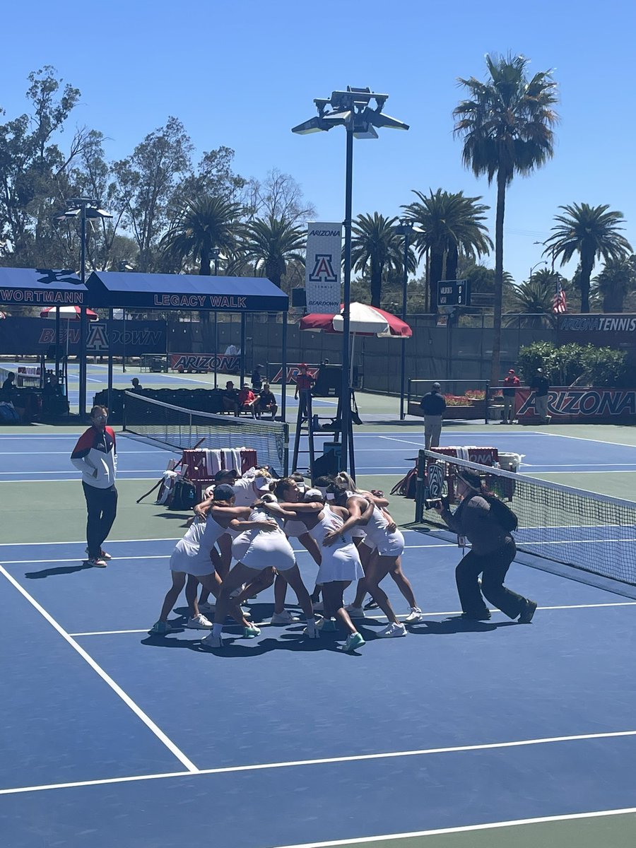 Let’s go @ArizonaWTennis Thank you to our seniors Kayla Wilkins and Brandelyn Fulgenzi and their families for all they contributed to our team. 🐻⬇️