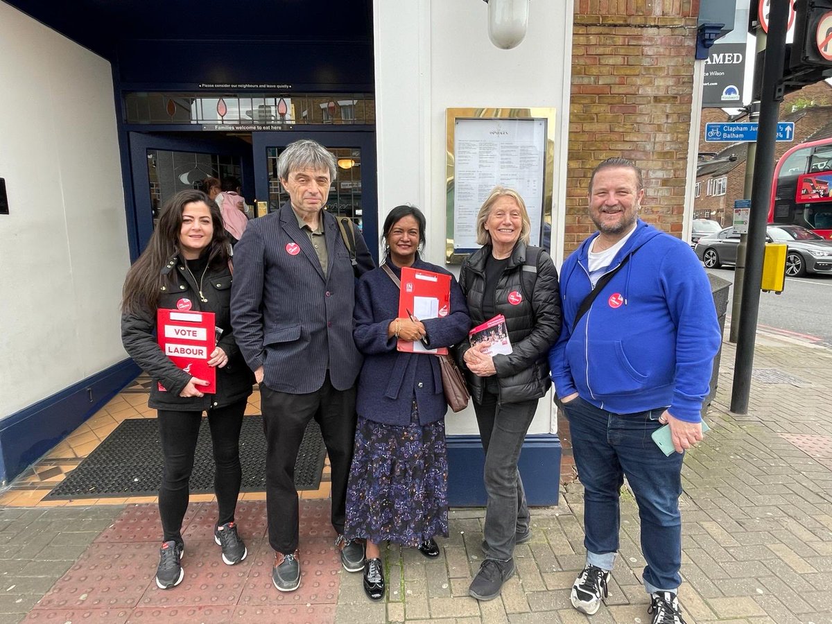 Out in the doorstep in St Mary’s Ward. Great support for ⁦@BatterseaLabour⁩ ⁦@SadiqKhan⁩ ⁦@LeonieC⁩ and the fight for clean air in the Borough.