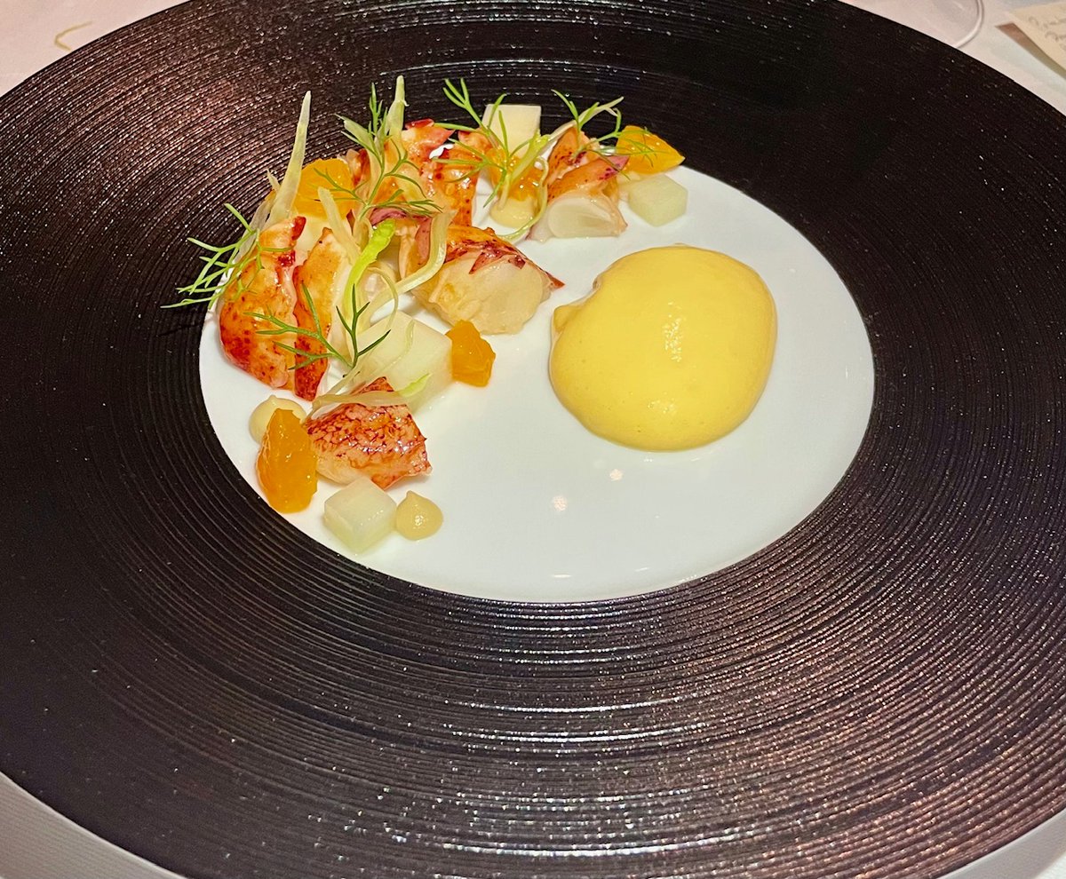 The seasonal tasting menu at Acquerello, a two-star Michelin restaurant in San Francisco, is delicious. The lobster with oranges, fennel, hearts of palm, and a lobster broth zabaglione was incredible. @Acquerello @UpscaleLivingMg #michelinstar #tastingmenu #GourmetCuisine