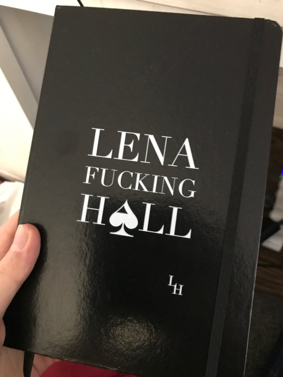 I feel so accomplished! Just completed 2 weeks of grateful journaling after getting my @LenaRockerHall notebook! One of the greatest decisions I’ve made 😝❤️