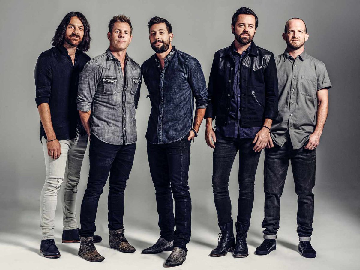 You have ONE HOUR LEFT to bid to to go backstage and meet modern American country superstars... OLD DOMINION! 🎸 Text RTO.GiveSmart.com or text 'RTO' to 76278 to put your bids in!