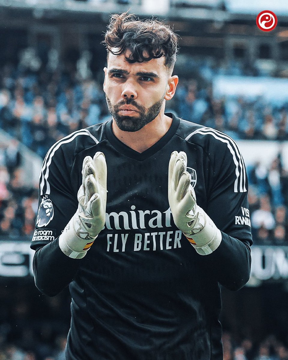 David Raya is the first ever Spanish goalkeeper to keep a clean sheet in five consecutive Premier League away games. And he's on course for his first ever Golden Glove. 🧤