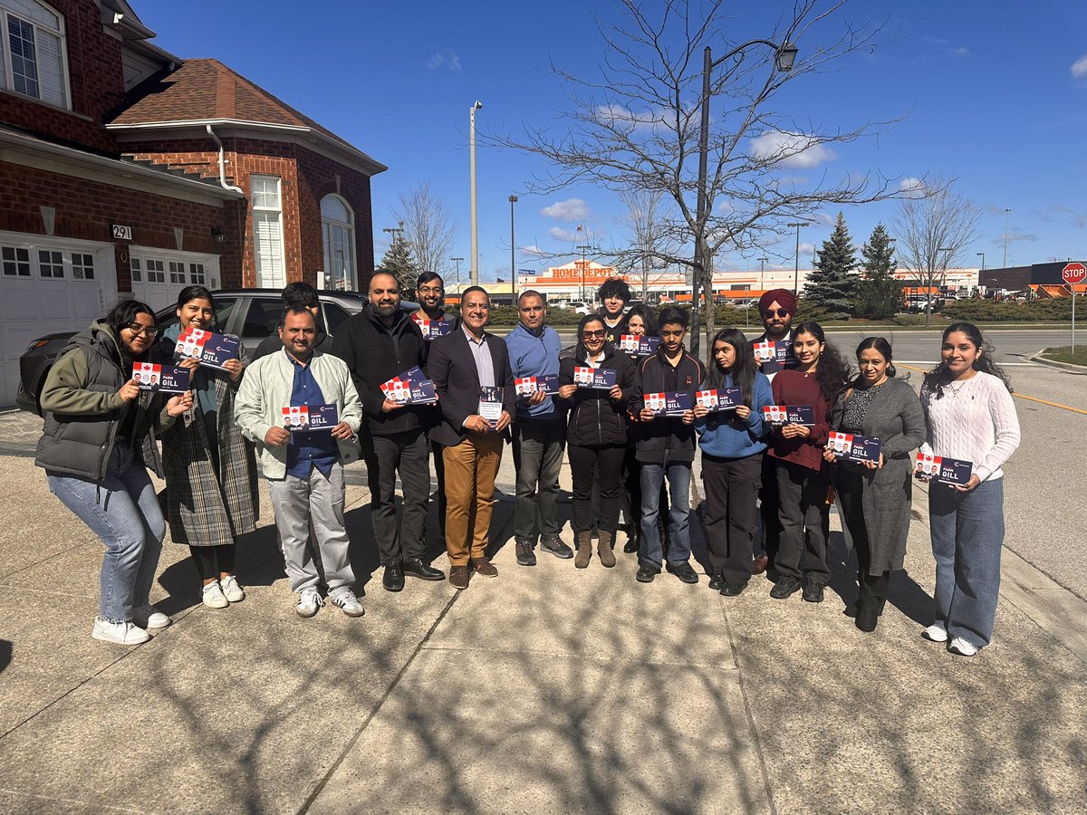 Team Milton was out in full force today, hitting the streets in Milton as part of the nation-wide Common Sense Canvass! Axe the tax, build homes,fix the budget and stop the crime. @CPC_HQ #commonsensecanvass #axthetax Conservative Party of Canada - Parti conservateur du Canada