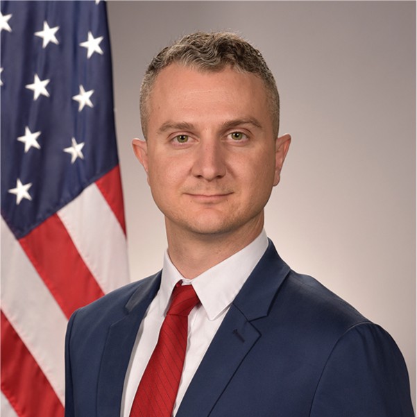 USSF_SSC's tweet image. Looking to partner with #USSF to provide an innovative technology that could be a good fit for helping defend our Nation’s space assets or improve future performance? On Apr 9 at 2:30pm join Mr. Vic Vigliotti at #SpaceSystemsCommand’s booth #110 for a discussion about Front Door.