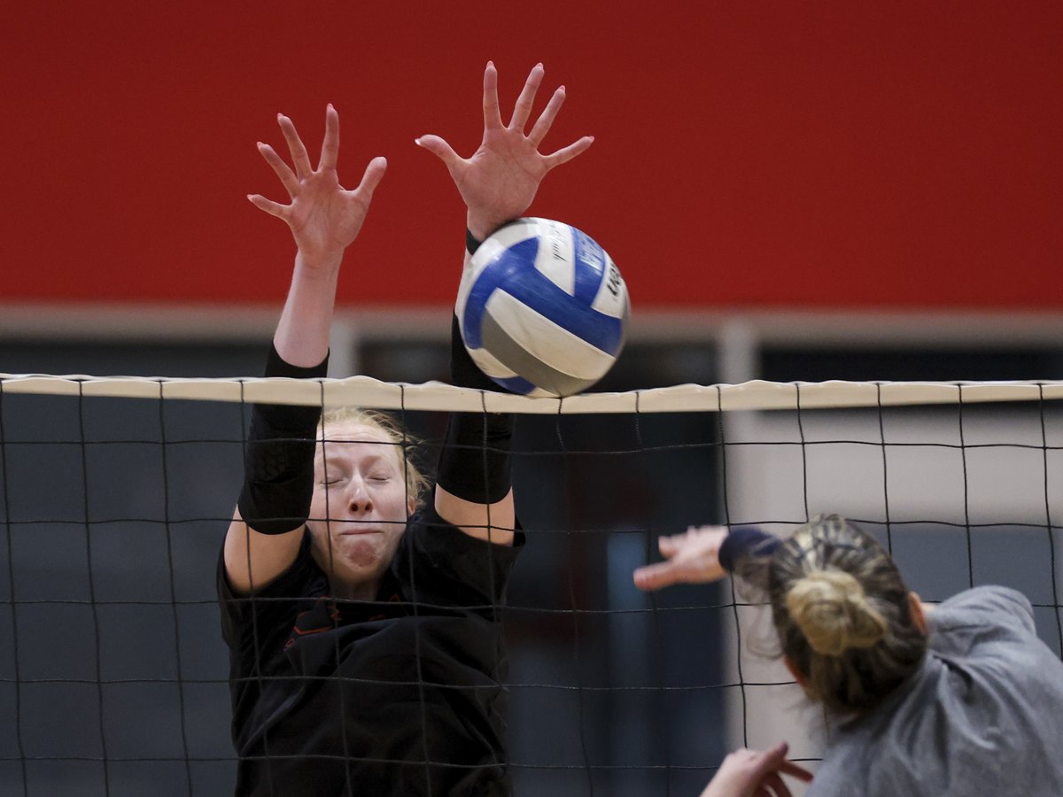 .@WKUVolleyball hosted a Spring Tournament to open the spring season. #GoTops 📸's : wkusports.com/galleries/wome…