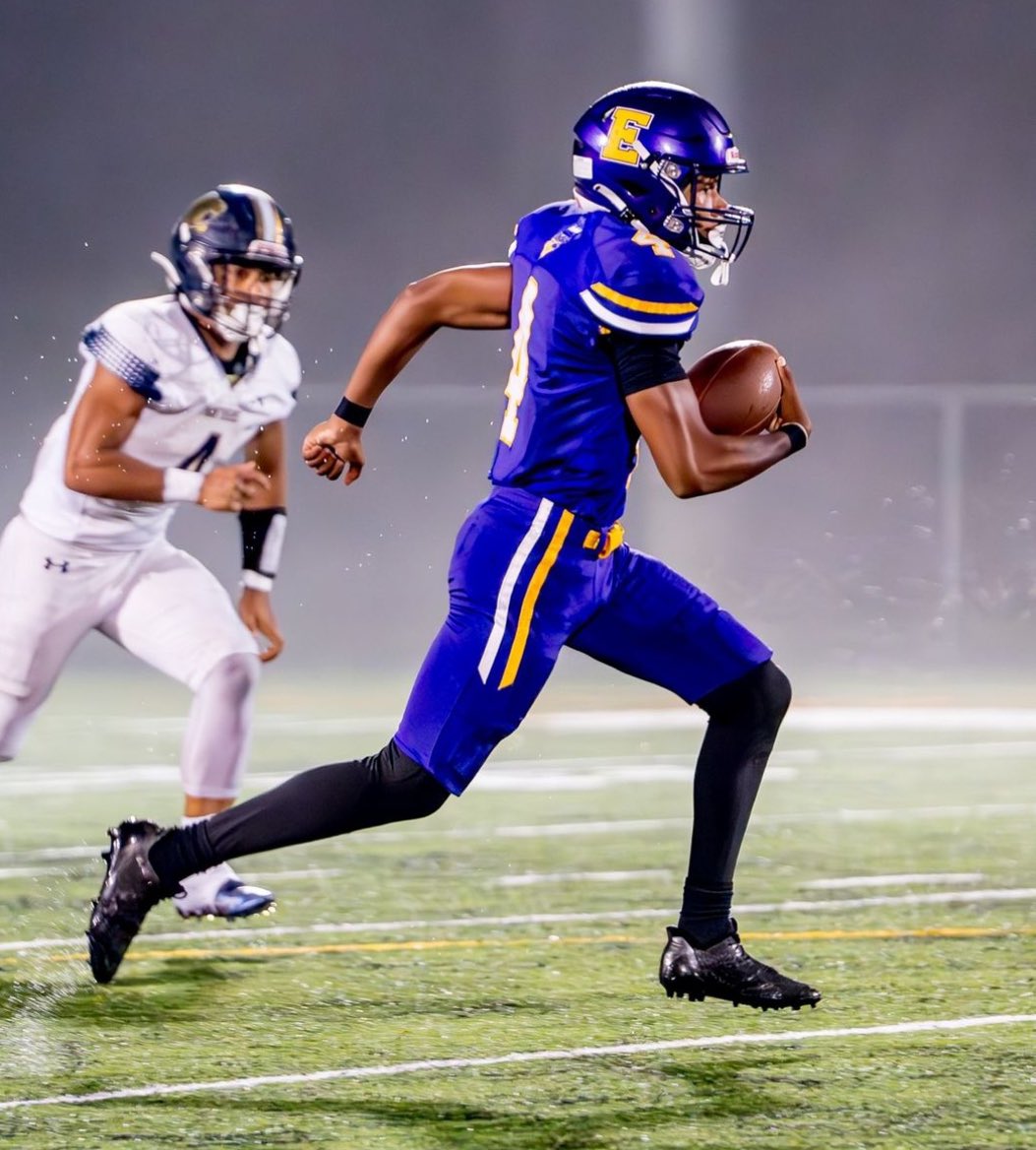 Jr season highlights hudl.com/v/2MXHKX
43 catches⭐️1068 yds⭐️12 Td’s
⭐️All-County Offensive Player of the Year
⭐️All Region
⭐️Most receiving yards in a single season
Senior Year gonna go crazy!!! <a href="/ElktonFootball/">Elkton High Football</a> <a href="/CoachRossi_EHS/">Coach Rossi</a> <a href="/EHSGoldenElks/">Elkton High Athletics</a>  <a href="/CoachHupe/">Jeff Hupe</a> <a href="/coachjacck/">jackson argoe</a>