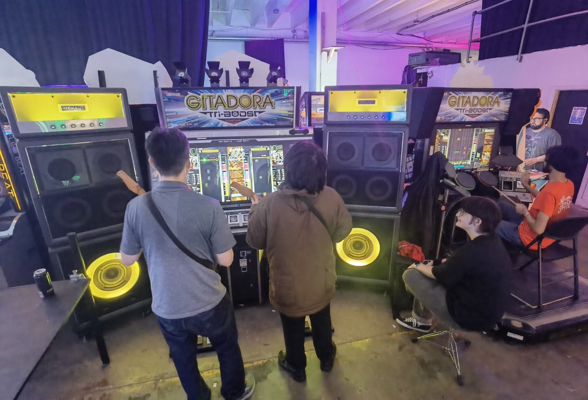 FreeplayC's tweet image. Gitadora (Guitar Freaks side) is now fixed! The P1 guitar has been completely replaced.

Massive shout out to Lyz from Singapore who made this happen! Respect.

#Gitadora #GuitarFreaks #Arcade #London #Freeplaycity