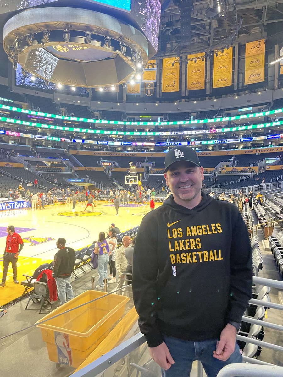 I’m about to watch LeBron go off on his old team at Crypto if anyone wants to fight let me know